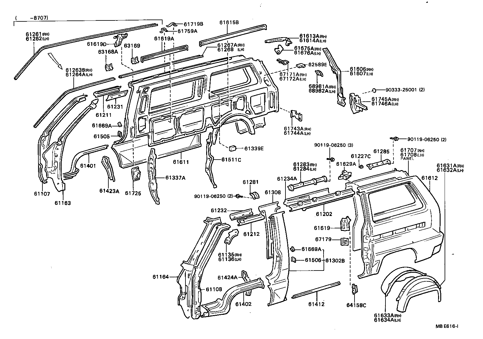 53881-87001 MUDGUARD SUB-ASSY, FRONT FENDER, RH product image